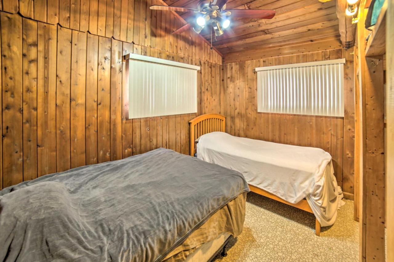 Cornell Home With Fire Pit And Hunting Access! Exteriör bild
